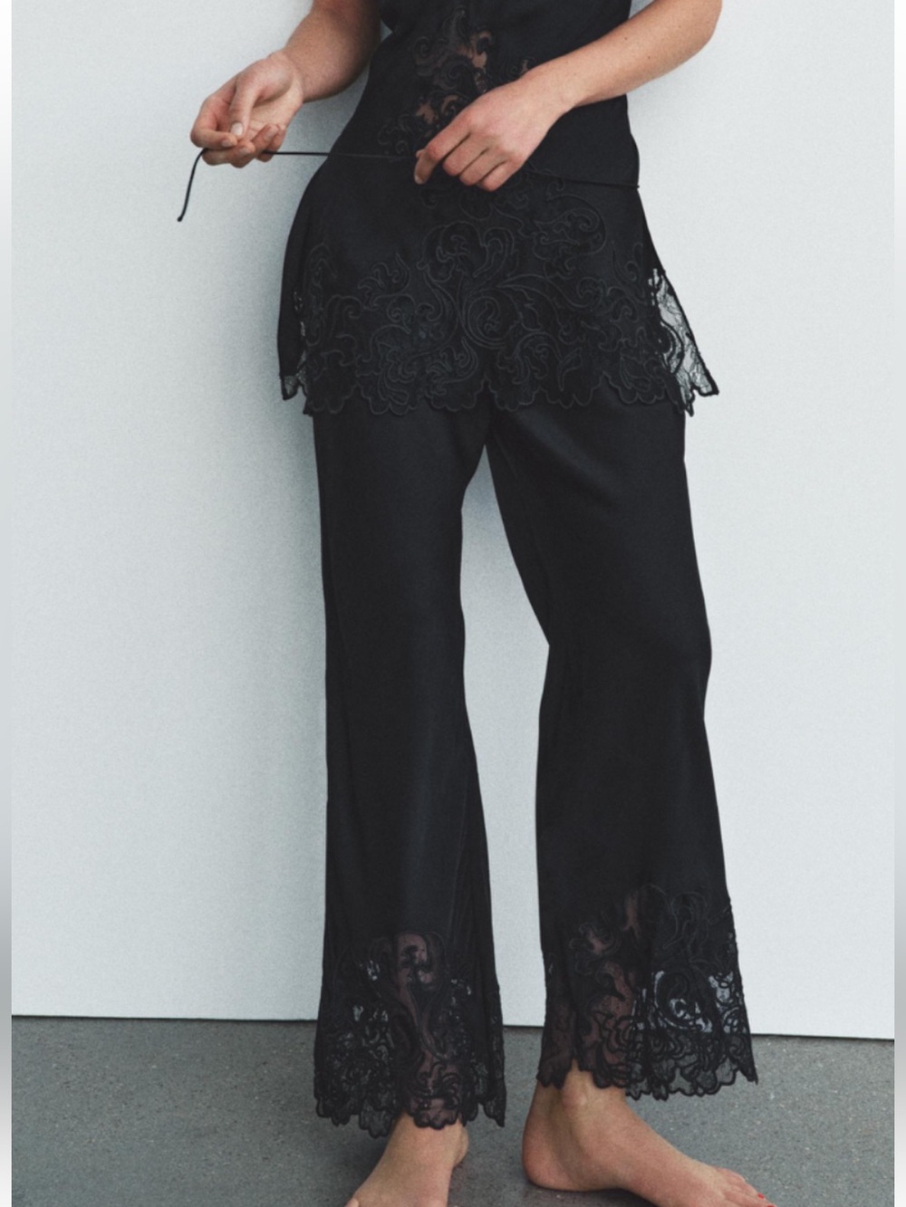Zara Black Wide-Leg Lace Hem Pants